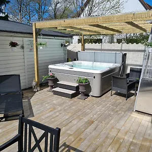  Apartment Tg Oasis Oergryte & Rum Schweden
