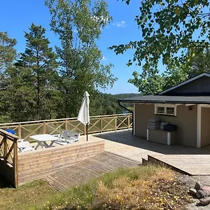 Ferienhaus Trevligt Hus Med Vacker Omgivning, Stockholm